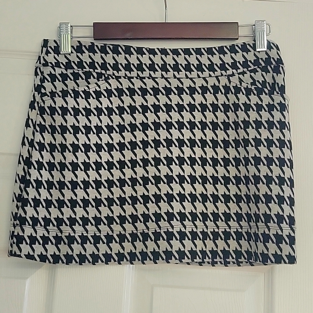'Dynamite' Women's Houndstooth Skirt, Size 1